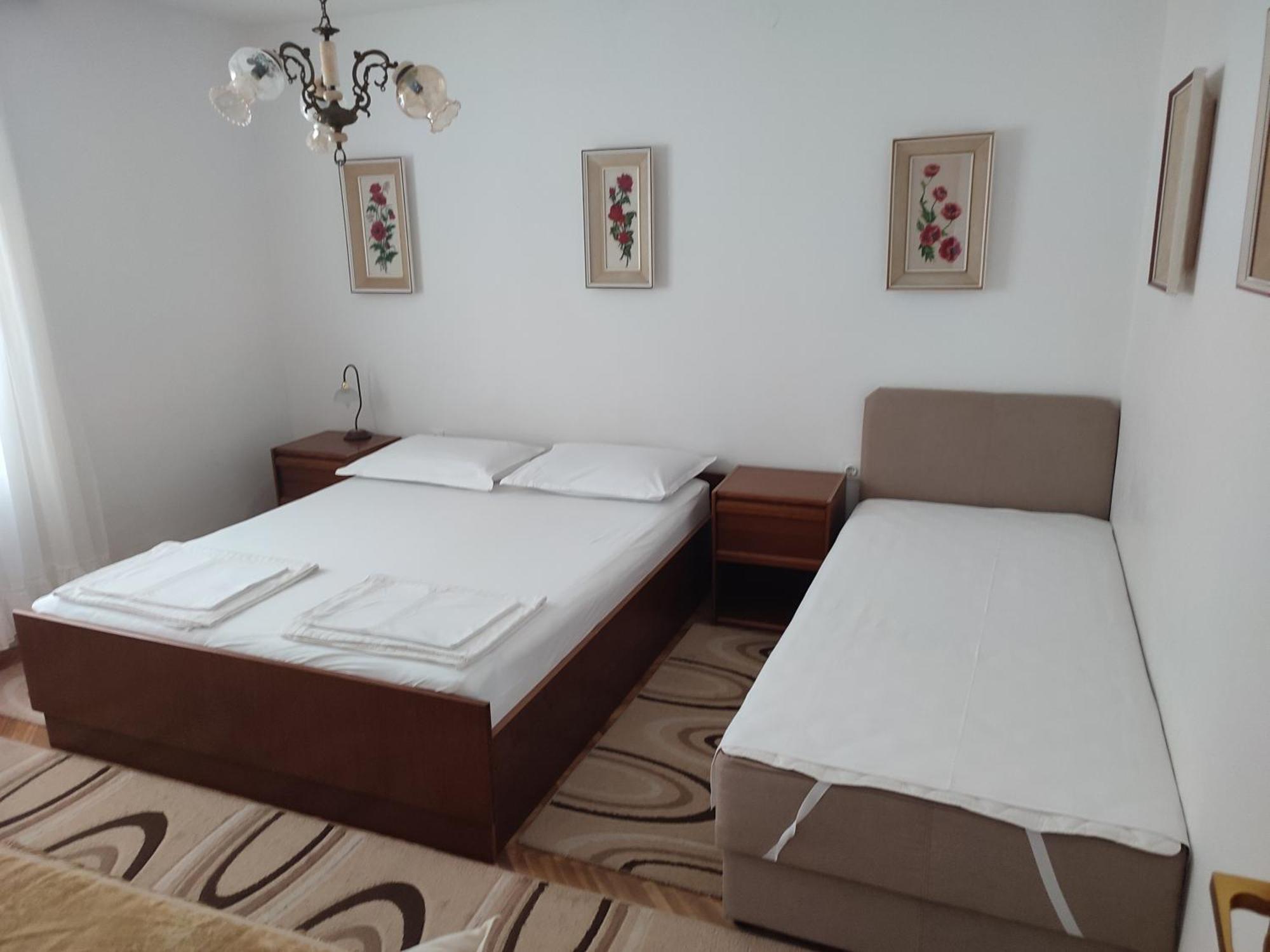 Apartments By The Sea Podaca, Makarska - 2576 מראה חיצוני תמונה